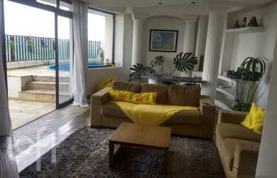 Imagem: O apartamento possui 4 Dormitórios, 1 Suíte, 2 Banheiros