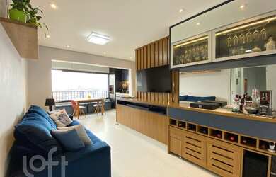 Imagem: O apartamento possui 2 Dormitórios, 1 Suíte, 2 Banheiros