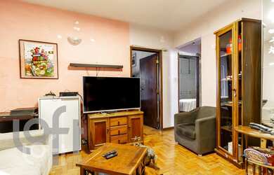 Imagem: O apartamento possui 2 Dormitórios, 2 Banheiros, 77m² de Área