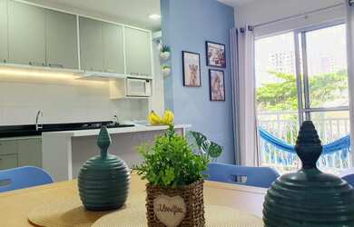 Imagem: O apartamento possui 2 Dormitórios, 1 Banheiro, 1 Vaga na garagem