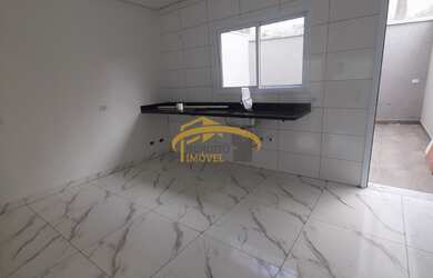 Imagem: A casa possui 3 Dormitórios, 1 Suíte, 2 Banheiros, 2 Vagas