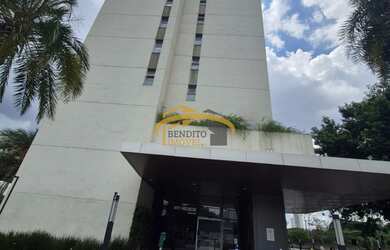 Imagem: O apartamento possui 2 Dormitórios, 1 Suíte, 2 Banheiros