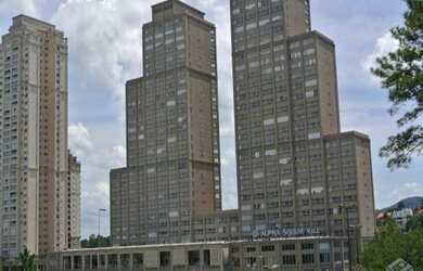 Imagem: A sala comercial possui 2 Banheiros, 55m² de Área e está