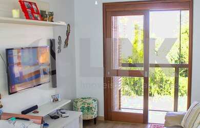 Imagem 2: Apartamento reformado 2 dormitórios com 1 vaga à venda em Porto Alegre no Bairro Cristo Re