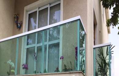 Imagem: A casa possui 3 Dormitórios, 3 Suítes, 4 Banheiros, 4 Vagas