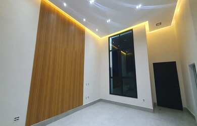 Imagem: A casa em condomínio possui 3 Dormitórios, 3 Suítes, 4 Banheiros