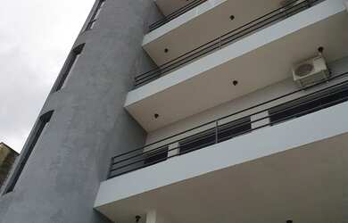 Imagem: O depósito possui 3 Banheiros, 12 Vagas na garagem, 224m²