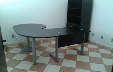 Imagem: A sala comercial possui 1 Banheiro, 12m² de Área Privada e