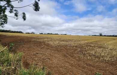 Imagem: O terreno possui 500.000m² de Área, Imóvel novo e está