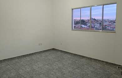 Imagem: A sala comercial possui 28m² de Área Privada e está localizado