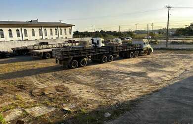 Imagem: O terreno possui 1.600m² de Área e está localizado em Parque