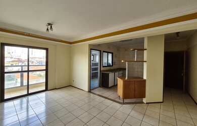 Imagem: O apartamento possui 3 Dormitórios, 1 Suíte, 2 Banheiros