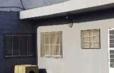 Imagem: O depósito possui 5 Banheiros, 5 Vagas na garagem, 1.120m²