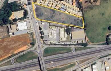 Imagem: O terreno possui 17.987m² de Área e está localizado em Jardim