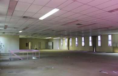 Imagem: O depósito possui 1 Dormitório, 1 Banheiro, 2.234m² de Área