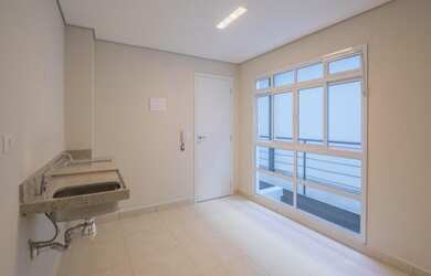 Imagem: O apartamento possui 17 Dormitórios, 15 Banheiros e 680m²