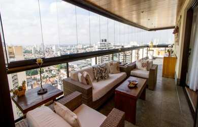 Imagem: O apartamento possui 4 Dormitórios, 4 Suítes, 6 Banheiros