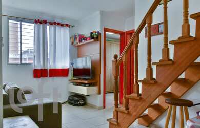 Imagem: O apartamento possui 3 Dormitórios, 1 Banheiro, 1 Vaga na garagem