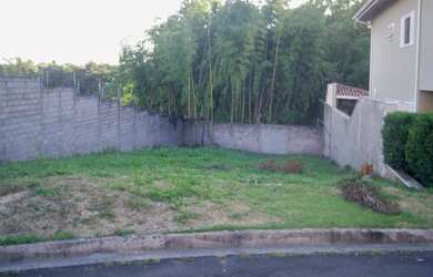 Imagem: O terreno possui 412m² de Área Privada e está localizado