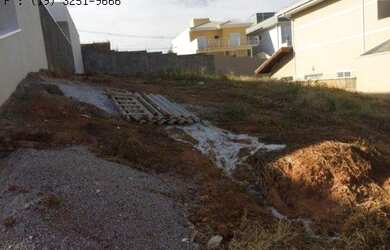 Imagem: O terreno possui 336m² de Área Privada e está localizado