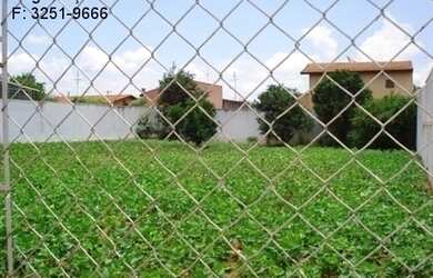 Imagem: O terreno possui 370m² de Área Privada e está localizado