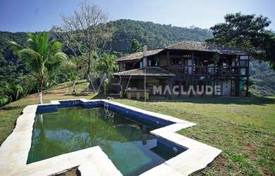 Imagem: O terreno possui 25.000m² de Área Privada e está localizado