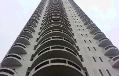 Imagem 1: ALTÍSSIMO PADRÃO COM 373 METROS. ESTUDA PERMUTA!!!!