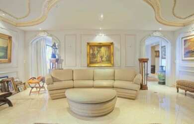 Imagem: O apartamento à venda possui 4 Dormitórios, 4 Suítes, 6 Banheiros