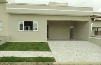 Imagem: A casa em condomínio possui 3 Dormitórios, 3 Suítes, 4 Banheiros