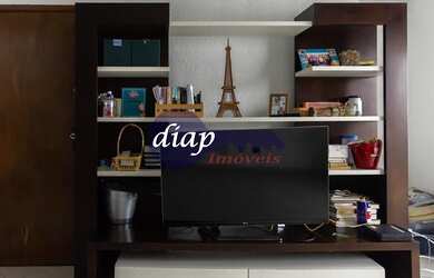 Imagem 6: Amplo apartamento à venda com 4 quartos, sendo 1 suíte, cozinha, lavanderia, sacada, pisci