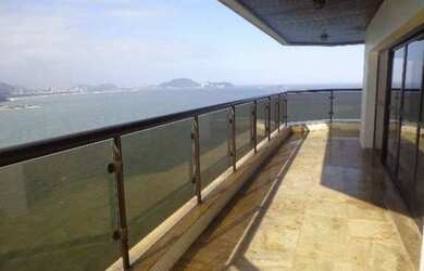 Imagem: O apartamento possui 3 Dormitórios, 3 Suítes, 4 Banheiros