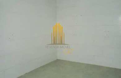 Imagem: A loja possui 4 Banheiros, 15 Vagas na garagem, 325m² de Área