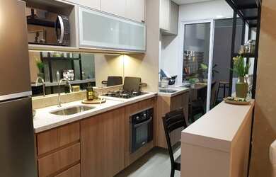 Imagem: O apartamento possui 2 Dormitórios, 1 Suíte, 2 Banheiros