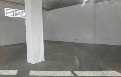 Imagem: O depósito e está localizado em Núcleo Habitacional Brigadeiro