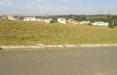 Imagem: O terreno possui 150m² de Área Privada e está localizado