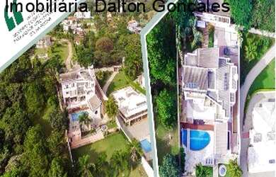 Imagem: A chácara possui 4 Dormitórios, 4 Suítes, 2.500m² de Área