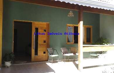 Imagem: A casa possui 3 Dormitórios, 1 Suíte, 3 Banheiros, 4 Vagas