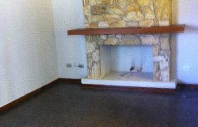 Imagem: A casa possui 4 Dormitórios, 2 Suítes, 2 Banheiros, 3 Vagas