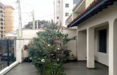 Imagem: A casa possui 2 Dormitórios, 1 Suíte, 1 Banheiro, 2 Vagas