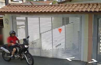 Imagem: A casa possui 3 Dormitórios, 1 Suíte, 1 Banheiro, 200m² de