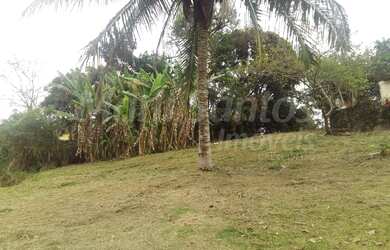 Imagem: O terreno possui 1.135m² de Área e está localizado em Barra