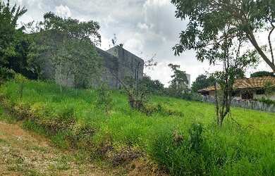 Imagem: O terreno possui 766m² de Área Privada e está localizado