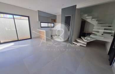 Imagem: A casa possui 3 Dormitórios, 3 Suítes, 5 Banheiros, 2 Vagas