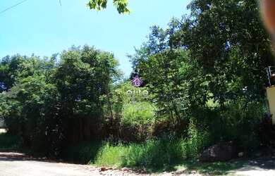 Imagem: O terreno possui 705m² de Área Privada e está localizado