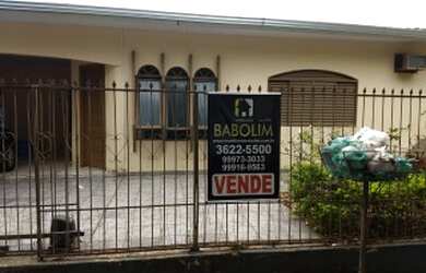 Imagem: A casa possui 3 Dormitórios, 3 Banheiros, 2 Vagas na garagem