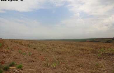 Imagem: O terreno possui 2.000m² de Área e está localizado em Centro