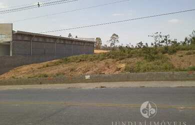 Imagem: O terreno possui 1.465m² de Área Privada e está localizado