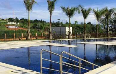 Imagem: O terreno possui 755m² de Área Privada e está localizado