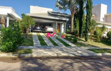 Imagem: A casa em condomínio possui 3 Dormitórios, 2 Suítes, 4 Banheiros