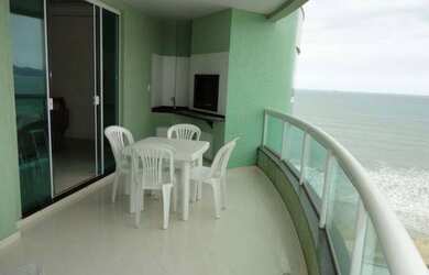 Imagem: O apartamento possui 4 Dormitórios, 1 Suíte, 3 Banheiros